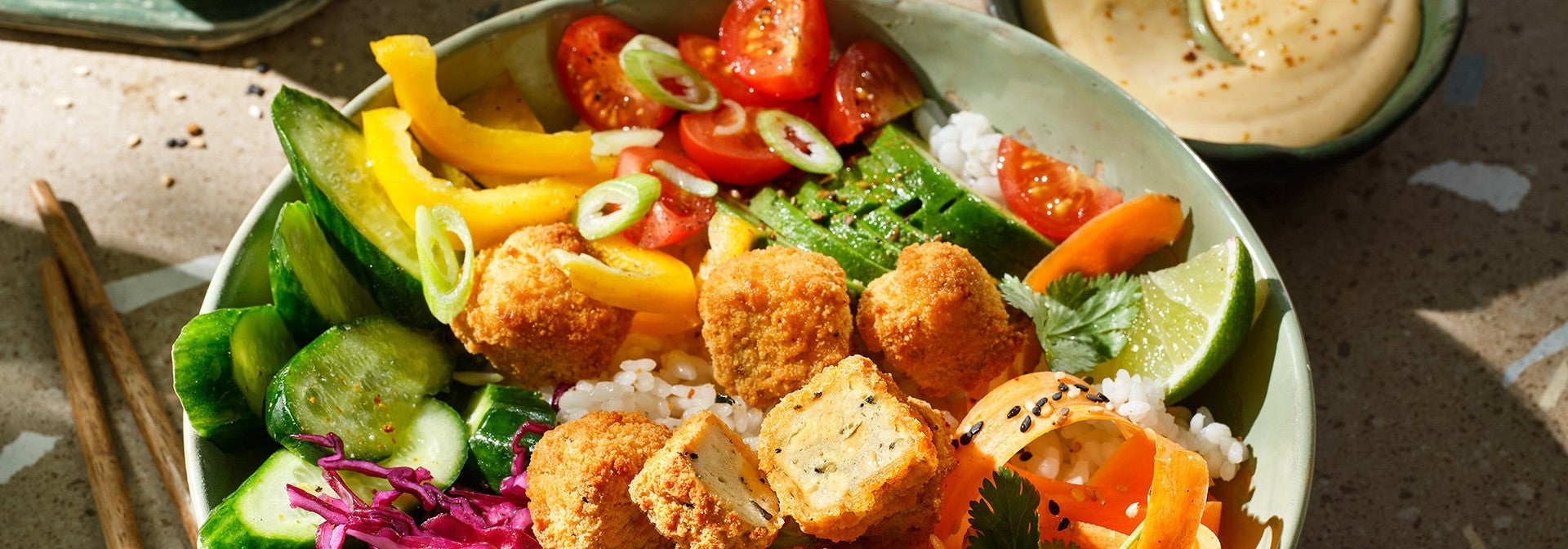 Poké bowl with Crunchy Tofu