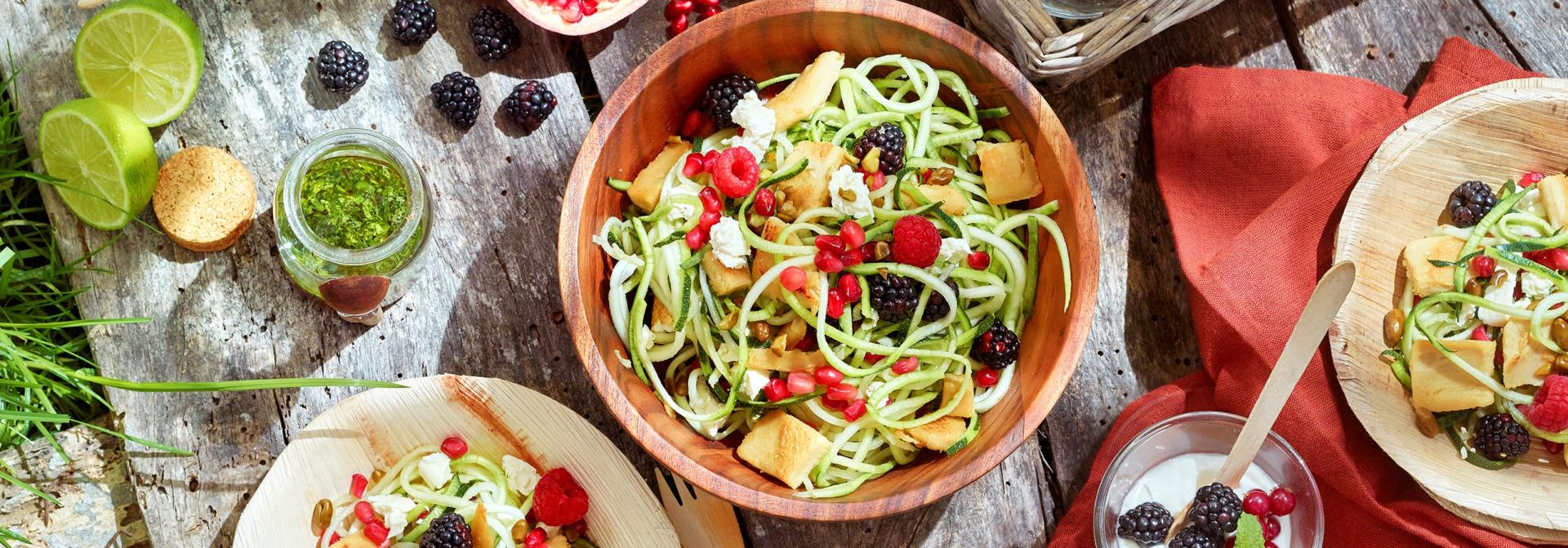 zucchini spaghetti salad