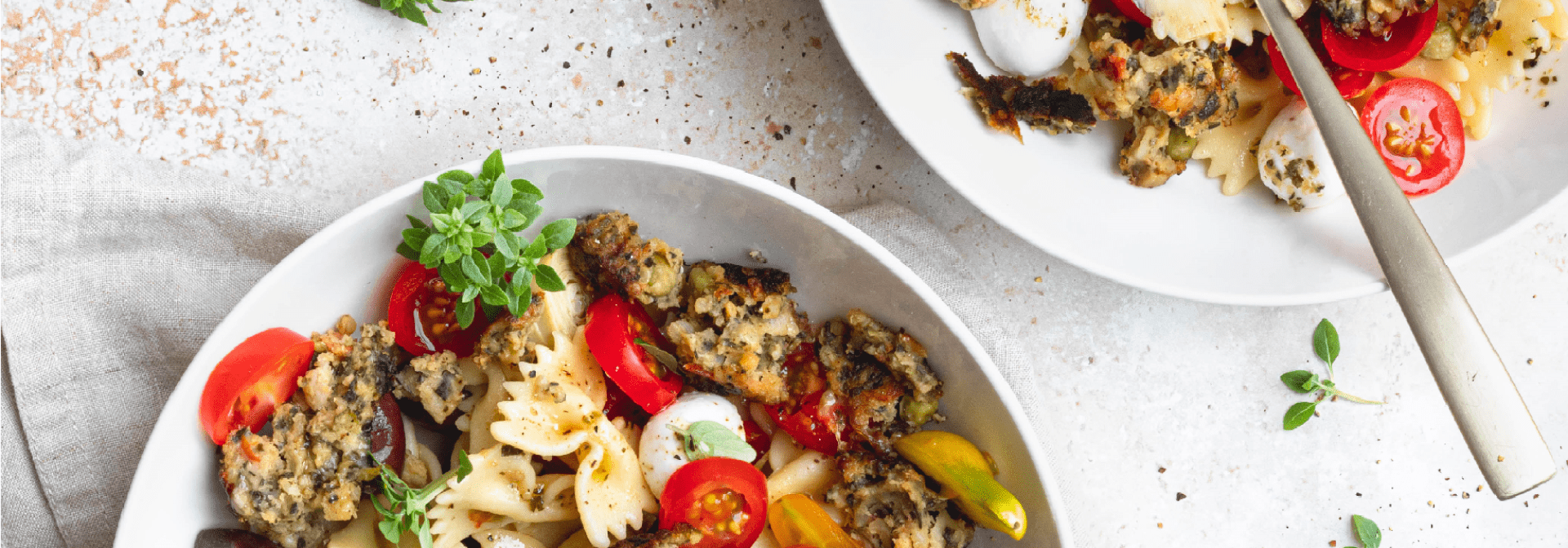 Pasta Salad with Cherry Tomatoes, Veggie Bakes and Mozzarella
