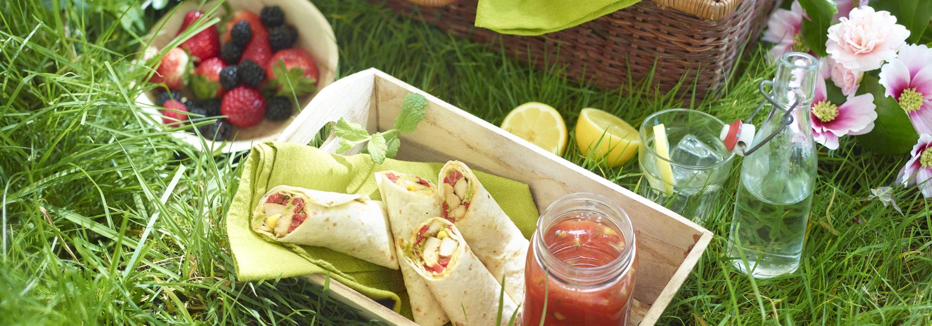 Mediterranean wraps with pesto