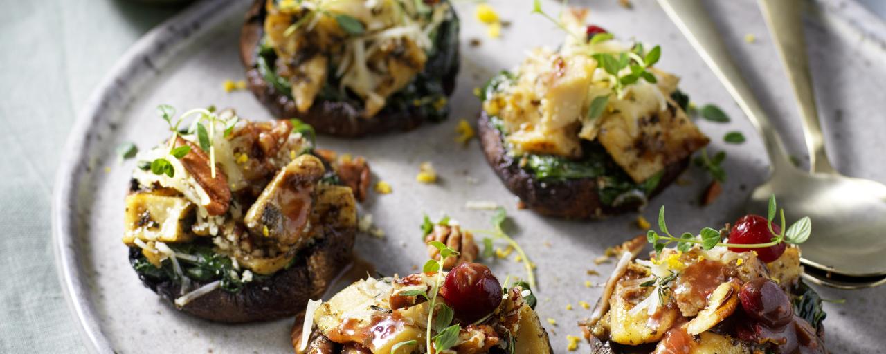 Stuffed Portobello Mushrooms with Filet Pieces Stuffed Portobello Mushrooms