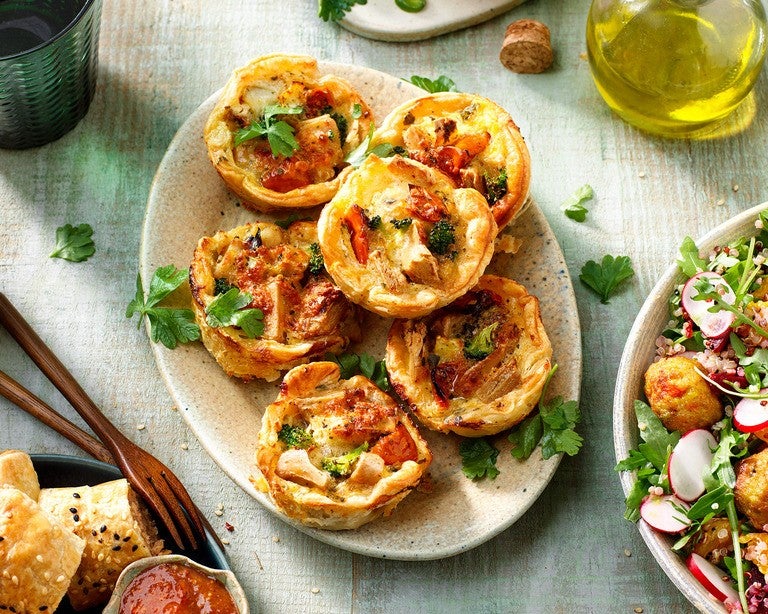 Mini Quiches with Vegan Filet Pieces