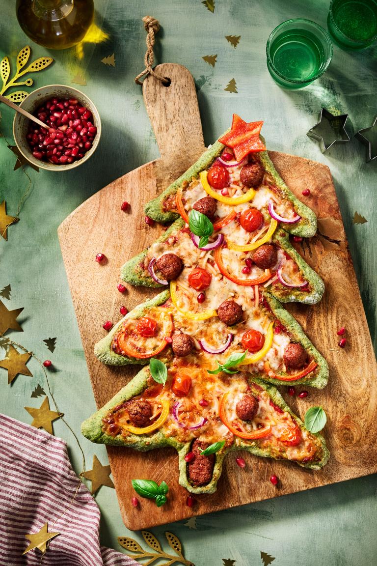 Vegan Christmas tree pizza