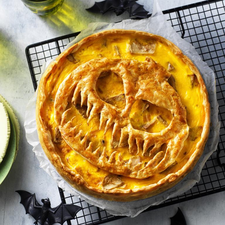 Halloween Pumpkin Pie