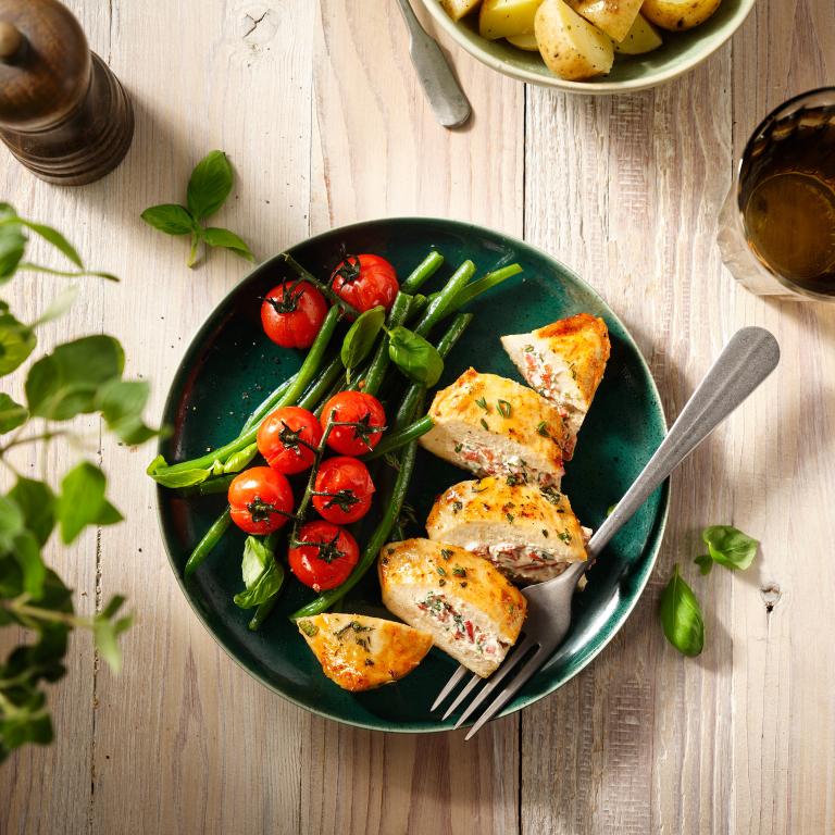 Creamy Pepper Stuffed Vegan Chicken-Style Breasts