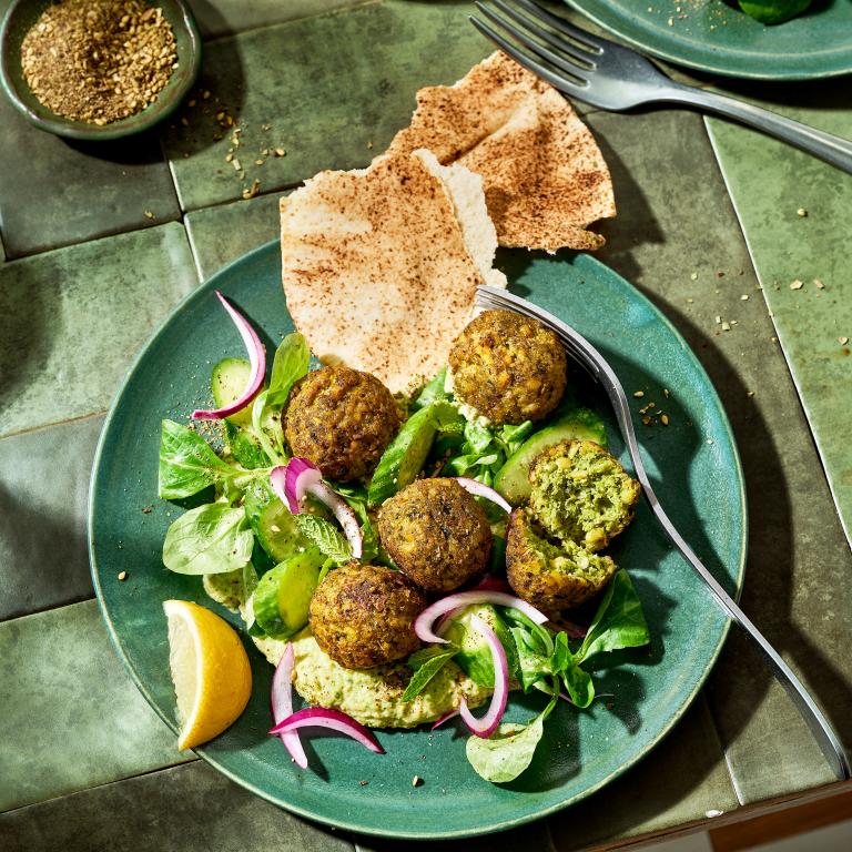 Hummus with Spinach Falafel