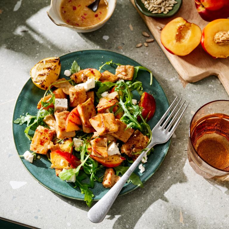 Summer Salad with Vegan Fillet Pieces