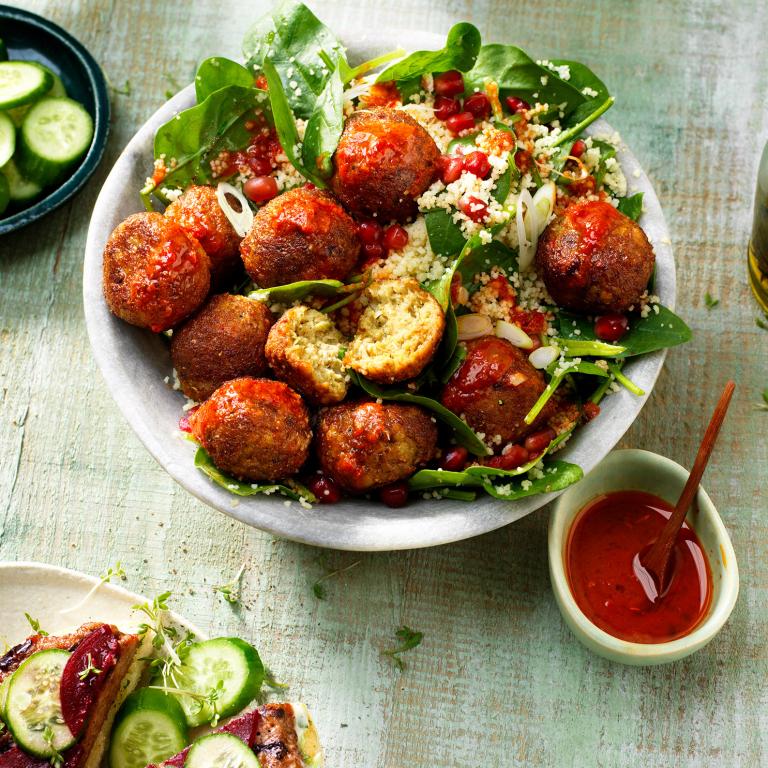 Quinoa Salad with Falafel Quinoa Salad with Falafel