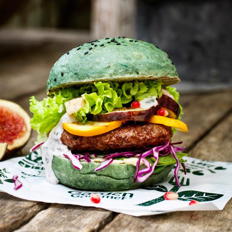Veggie burger, wraps and juices at Veggie Spinner – Healthy Hong